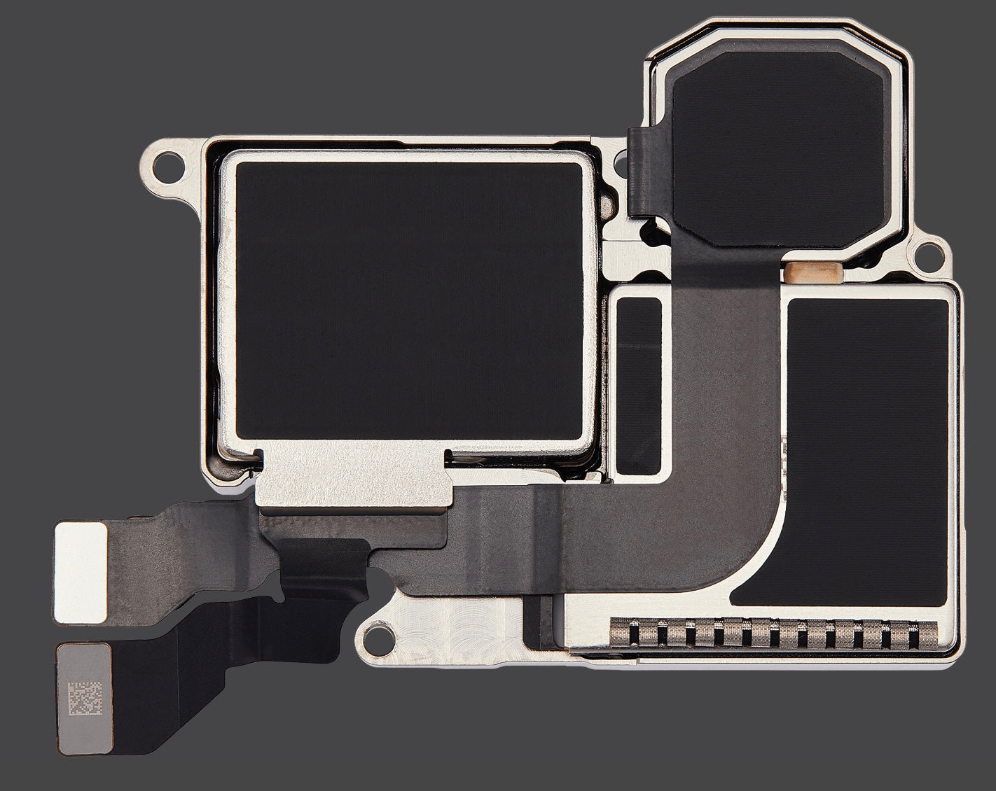 Triple Rear Camera Module Replacement – Compatible with Model 15 Pro Max – Reclaimed Original Component – High-Resolution Imaging
